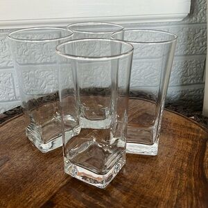 NWOB Set of 4 cold drinks Glassware